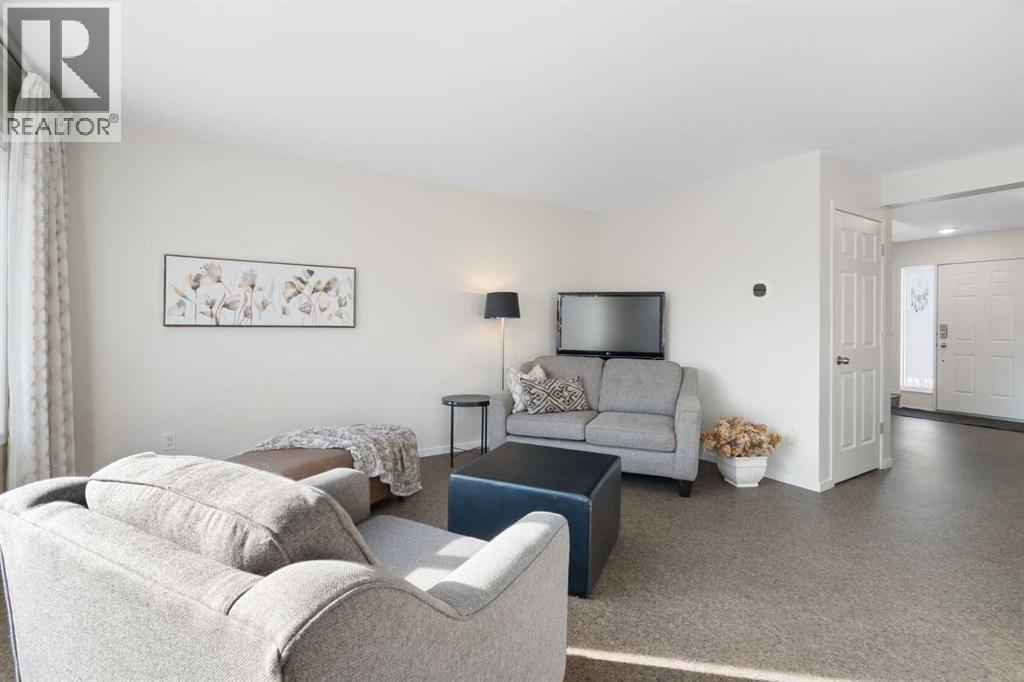 Single Family House for Sale in  Harvest Creek Close NE Harvest Hills Calgary 