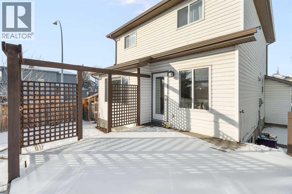 Single Family House for Sale in  Harvest Creek Close NE Harvest Hills Calgary 