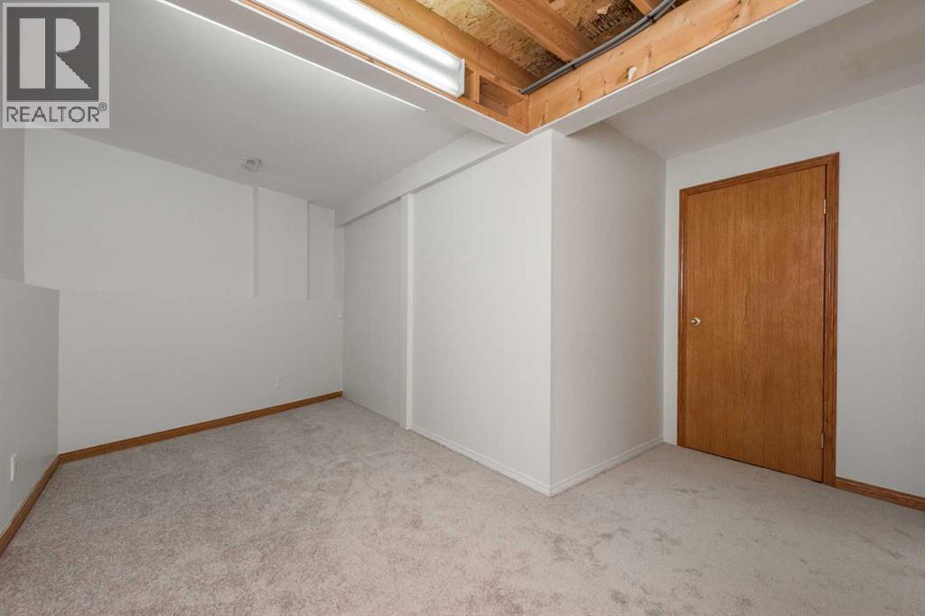 Single Family House Bi-level for Sale in  Arbour Ridge Heights NW Arbour Lake Calgary 