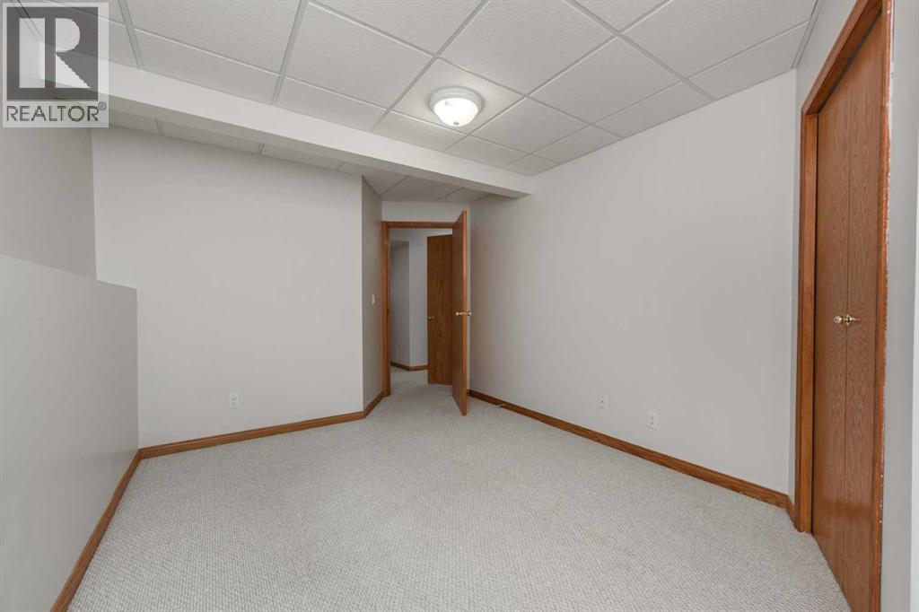 Single Family House Bi-level for Sale in  Arbour Ridge Heights NW Arbour Lake Calgary 