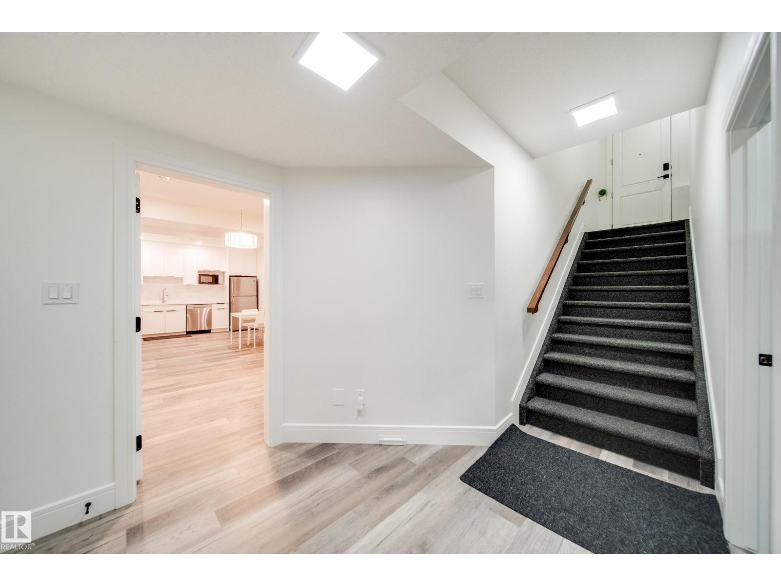 4416 SUZANNA CR SW, Edmonton