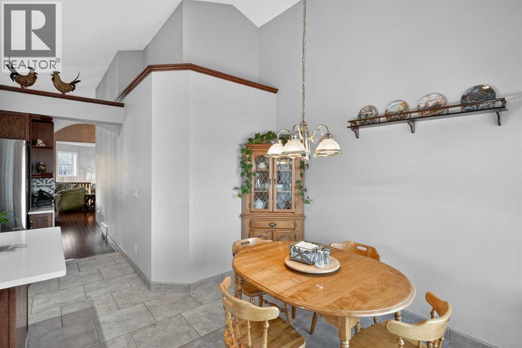 Single Family House Bi-level for Sale in  Somerset Close SW Somerset Calgary 