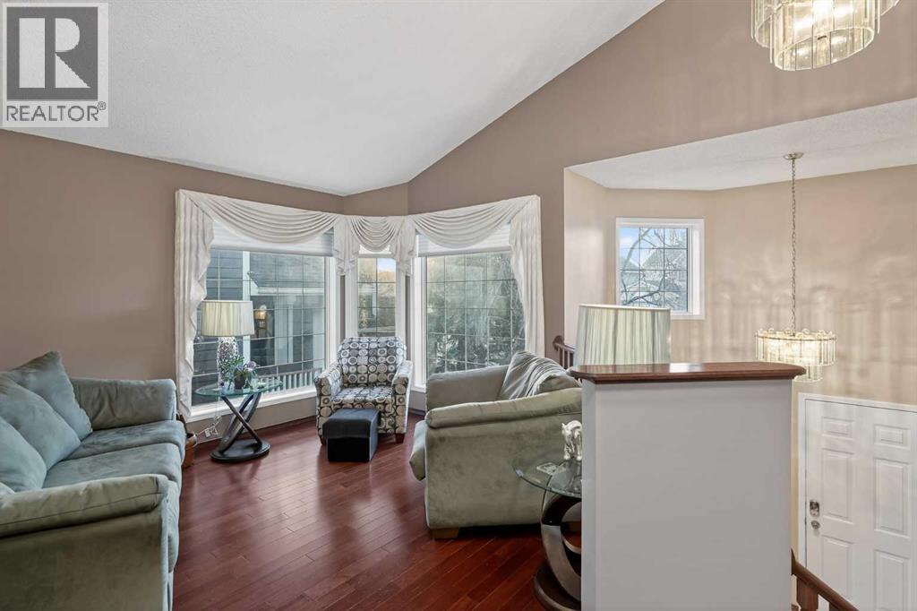 Single Family House Bi-level for Sale in  Somerset Close SW Somerset Calgary 