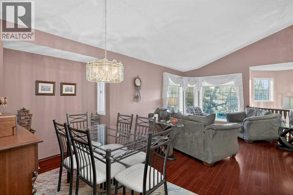 Single Family House Bi-level for Sale in  Somerset Close SW Somerset Calgary 