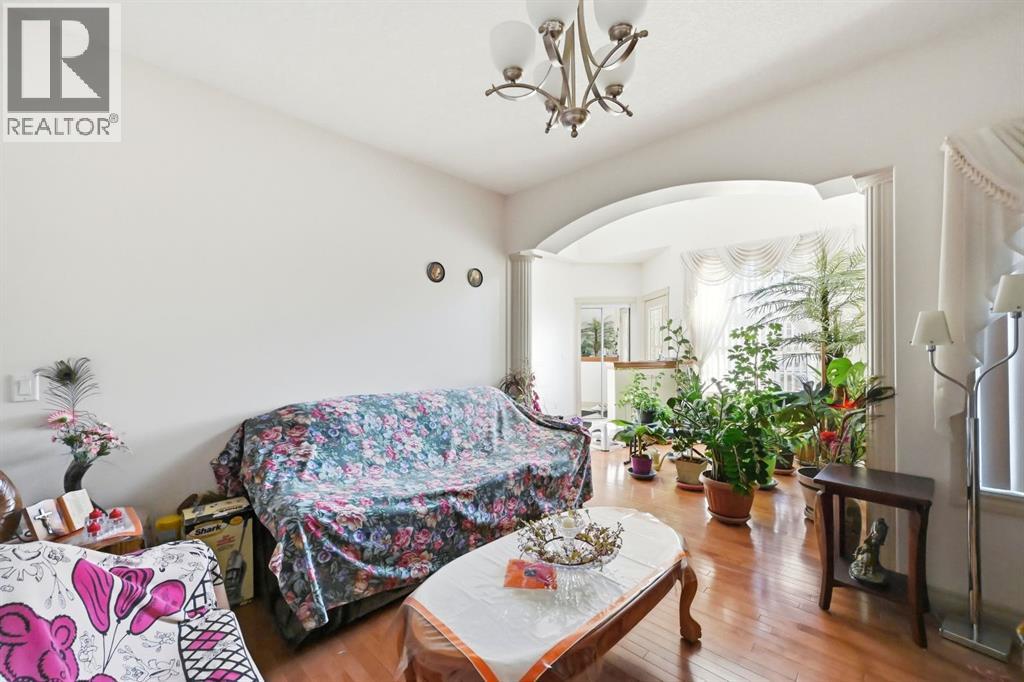 Single Family House for Sale in  Taralake Common NE Taradale Calgary 