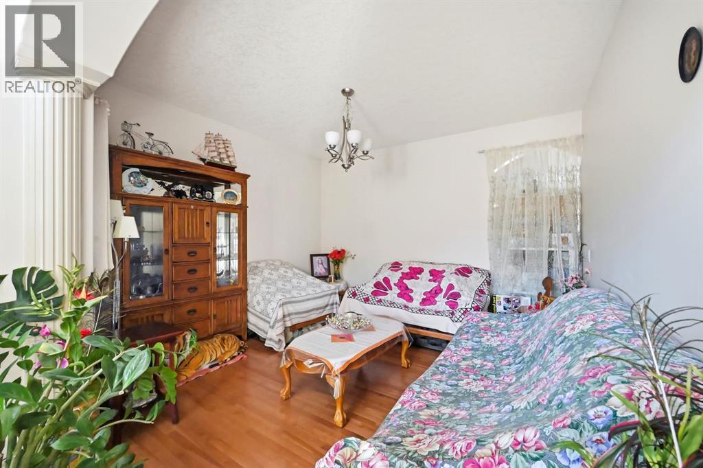 Single Family House for Sale in  Taralake Common NE Taradale Calgary 