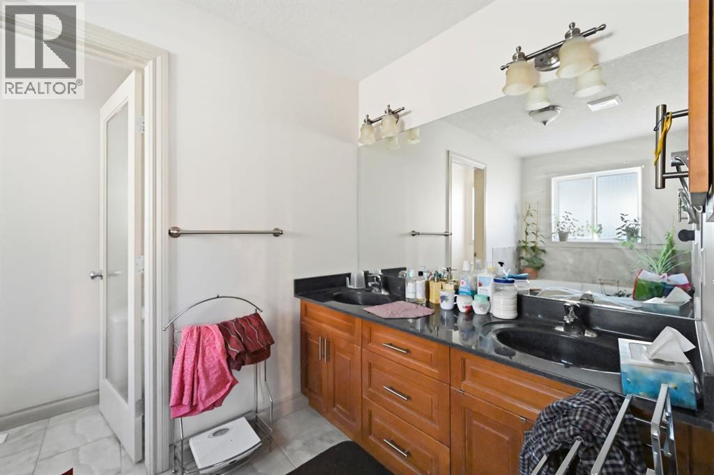 Single Family House for Sale in  Taralake Common NE Taradale Calgary 