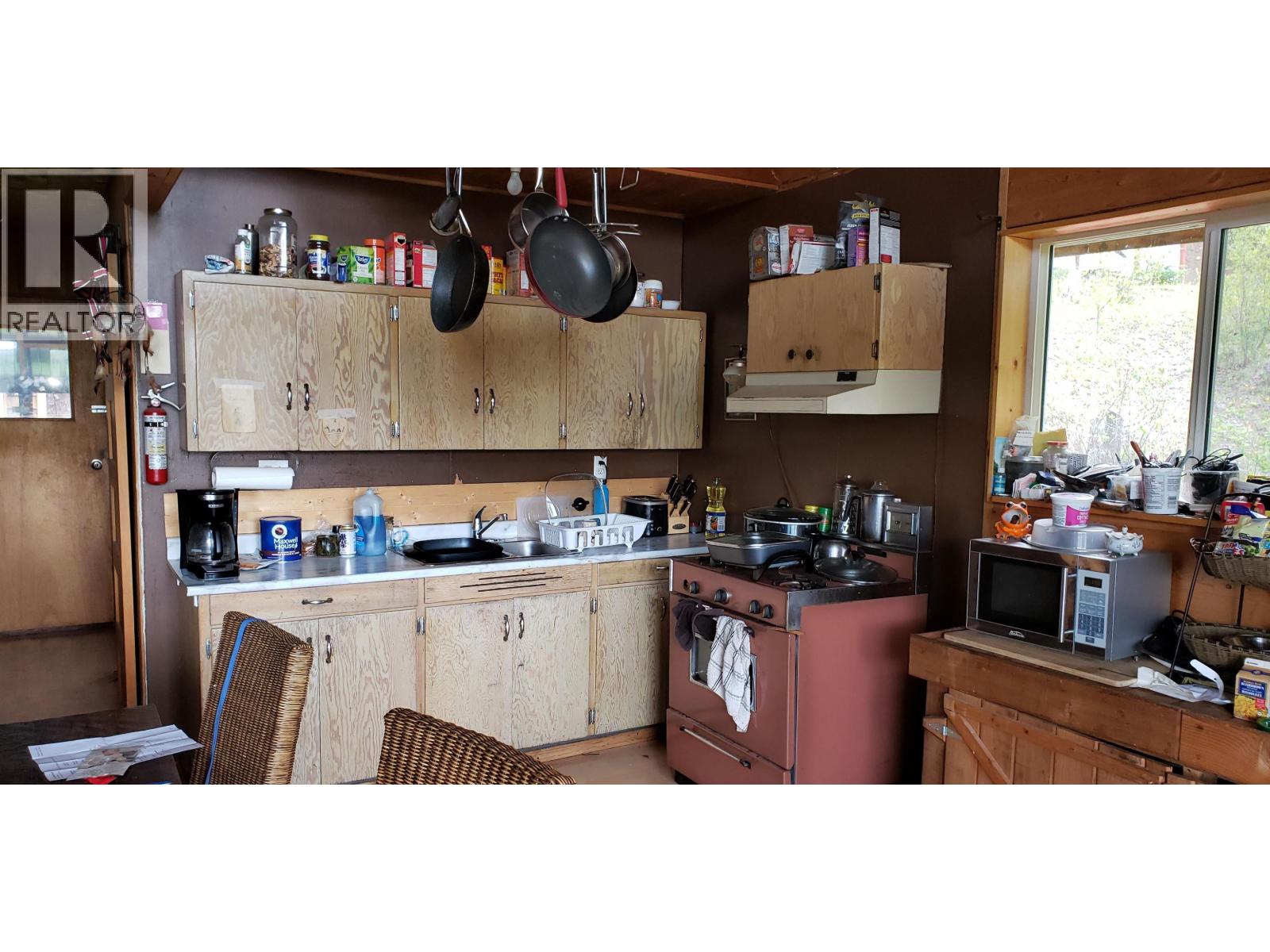 7589 JULSRUD ROAD, Lone Butte