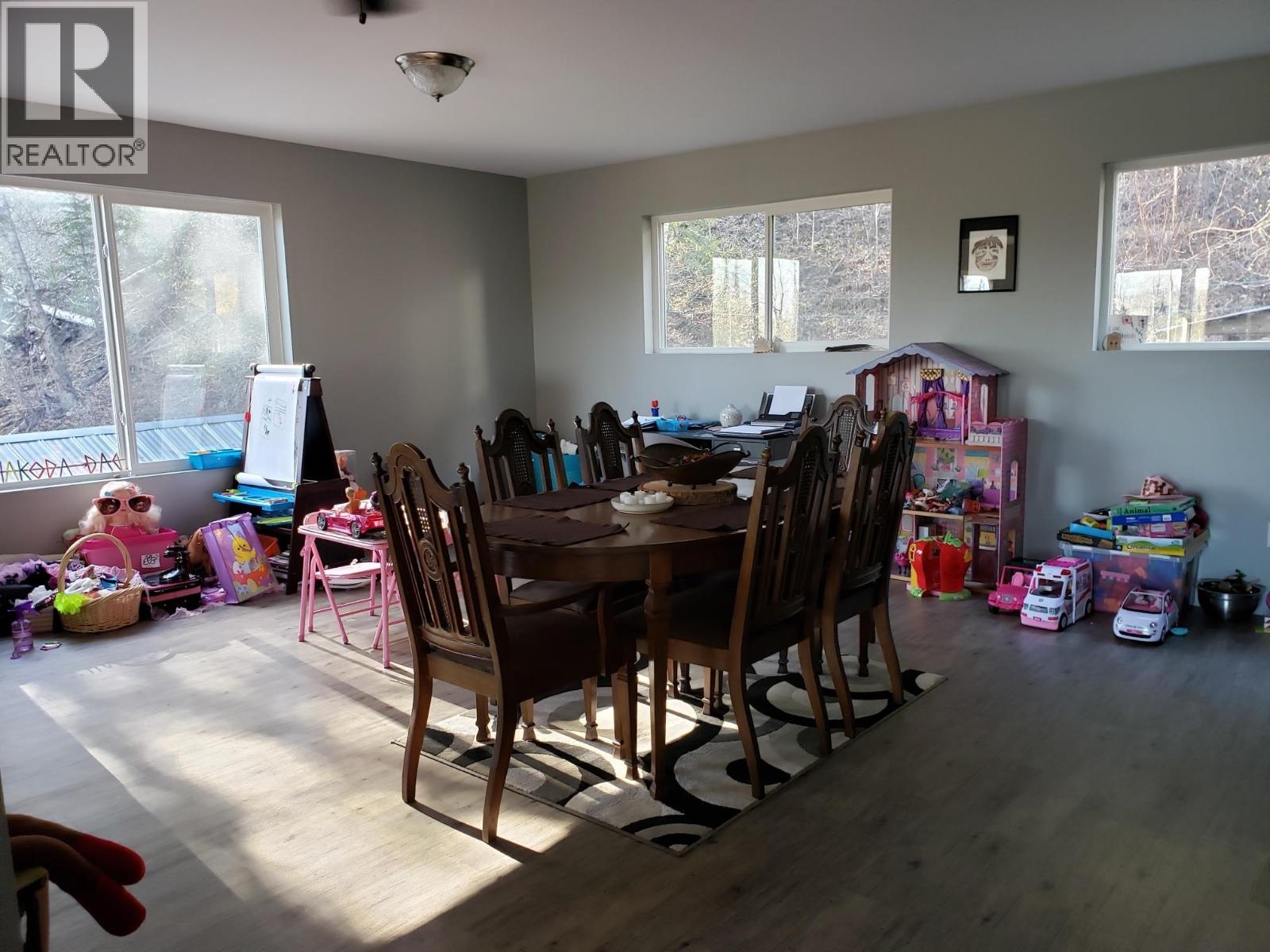 7589 JULSRUD ROAD, Lone Butte