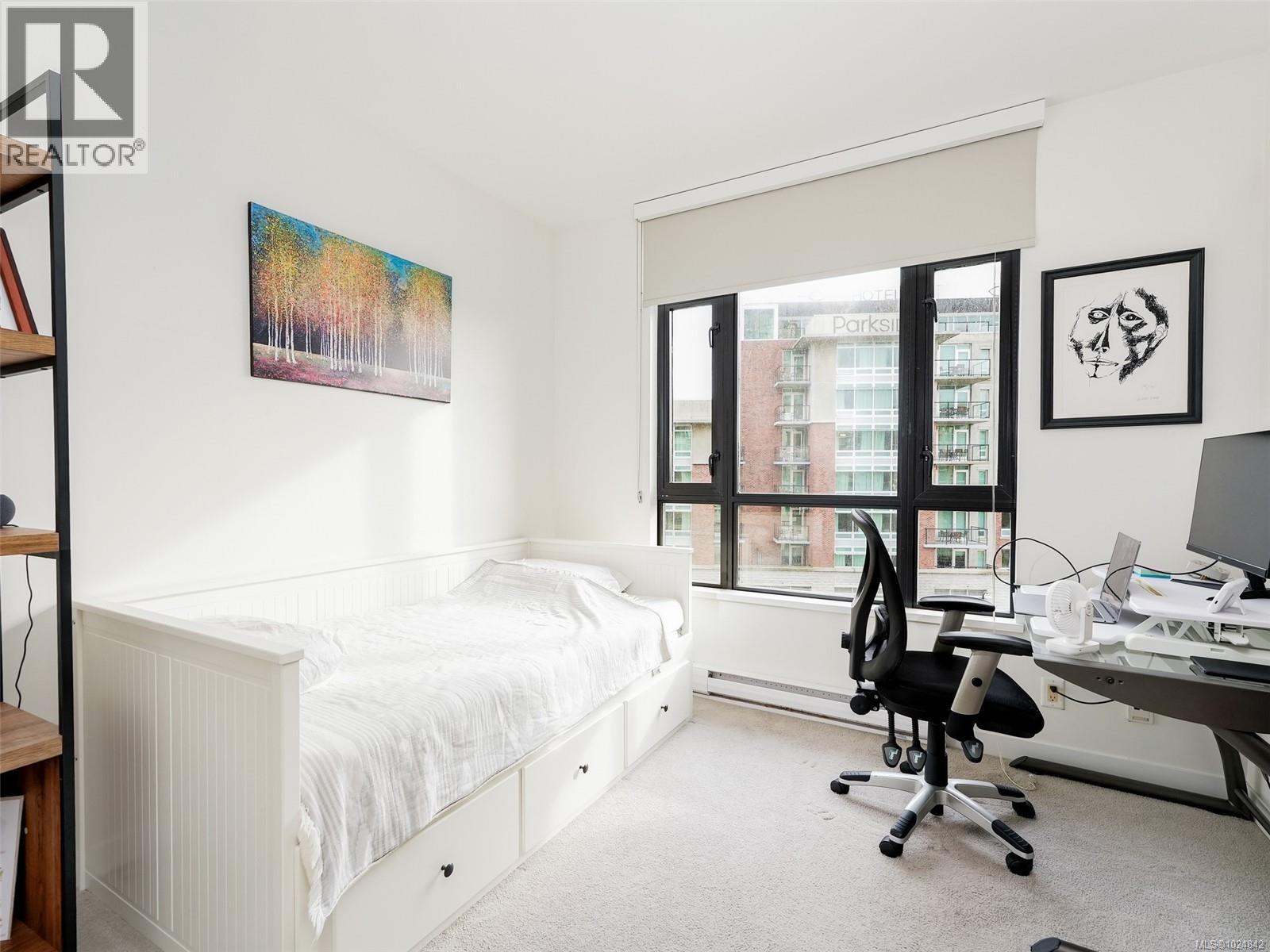 604 788 Humboldt Street, Victoria