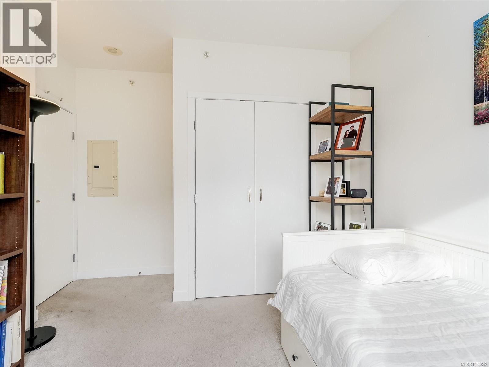 604 788 Humboldt Street, Victoria