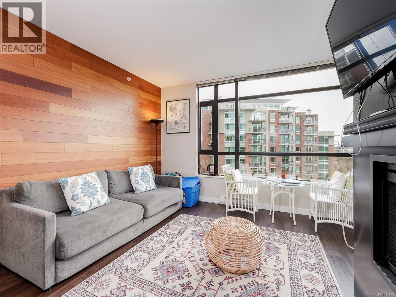 604 788 Humboldt Street, Victoria