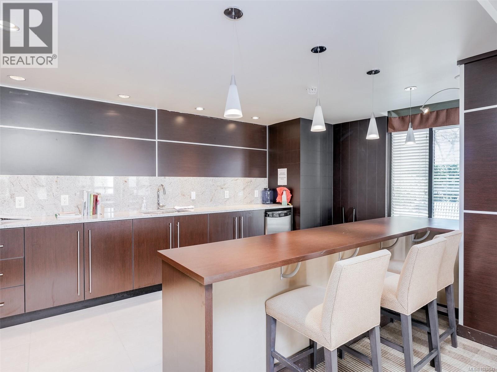 604 788 Humboldt Street, Victoria