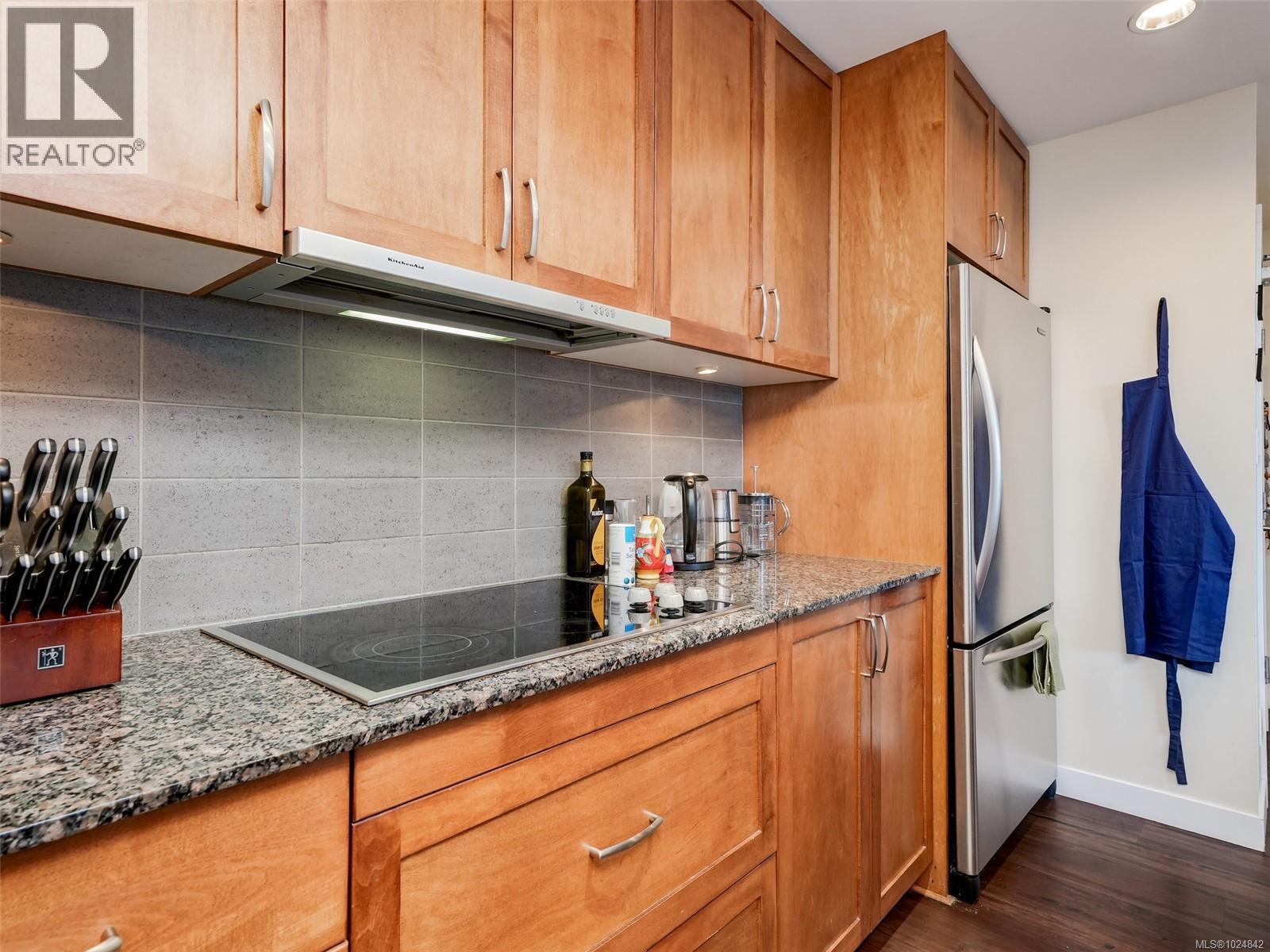 604 788 Humboldt Street, Victoria