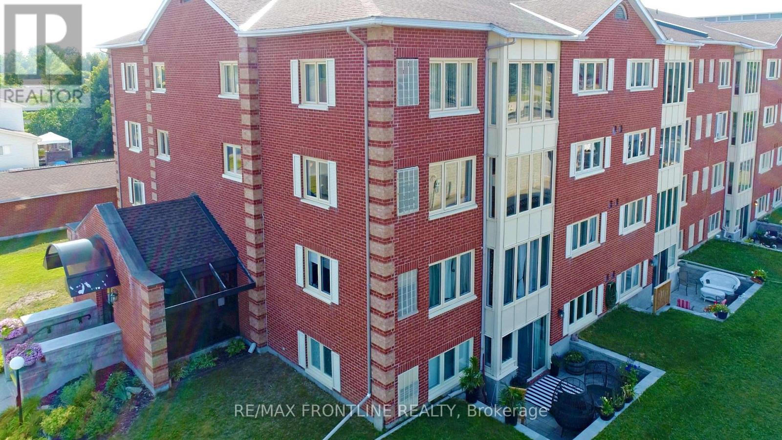 #UNIT #302 10 ARMSTRONG DRIVE - 2