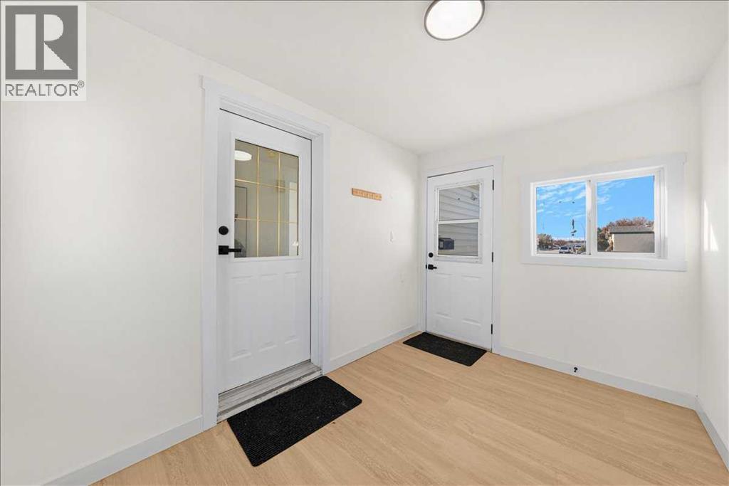 Single Family House Mobile Home for Sale in  Erin woods Circle SE Erin Woods Calgary 