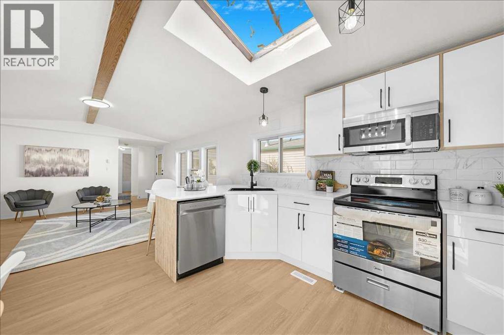 Single Family House Mobile Home for Sale in  Erin woods Circle SE Erin Woods Calgary 