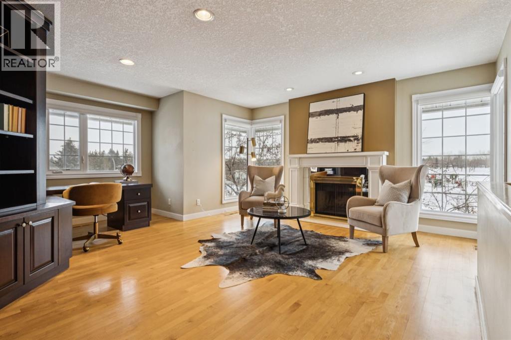 Single Family House for Sale in    Street NW Varsity Calgary 