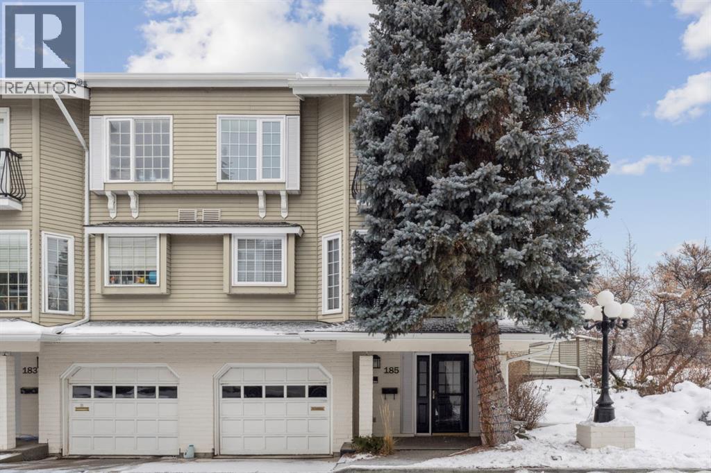 Single Family House for Sale in    Street NW Varsity Calgary 