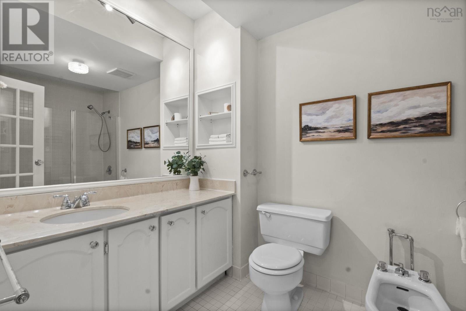 Property 35 of 47 of 504 6095 Coburg Road