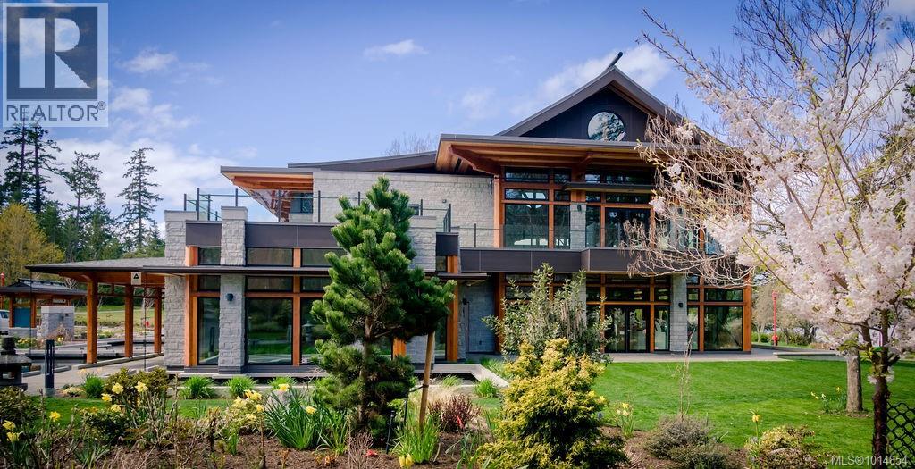 3 1004 DeCosta Place, Esquimalt