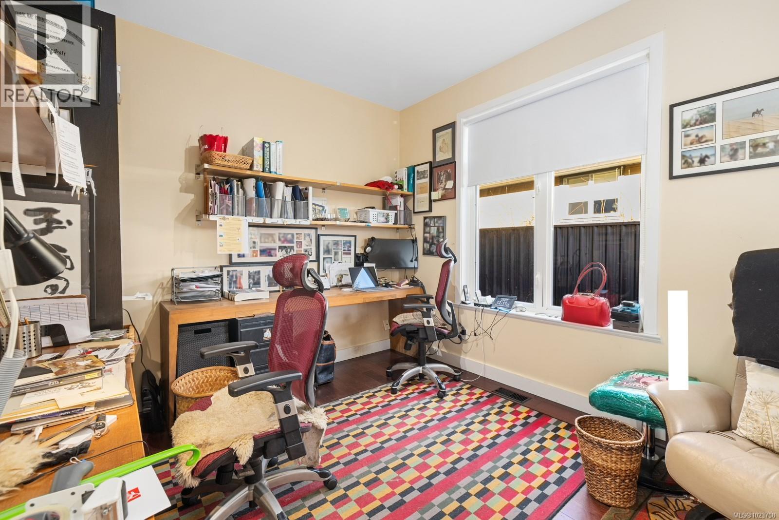 2598 Kinnoull Cres, Mill Bay