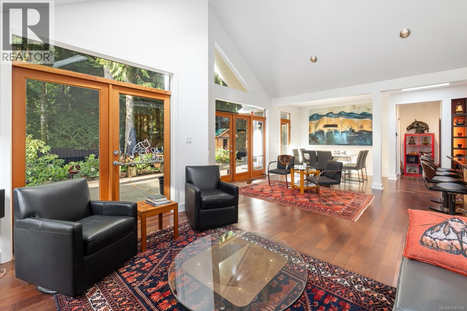 2598 Kinnoull Cres, Mill Bay