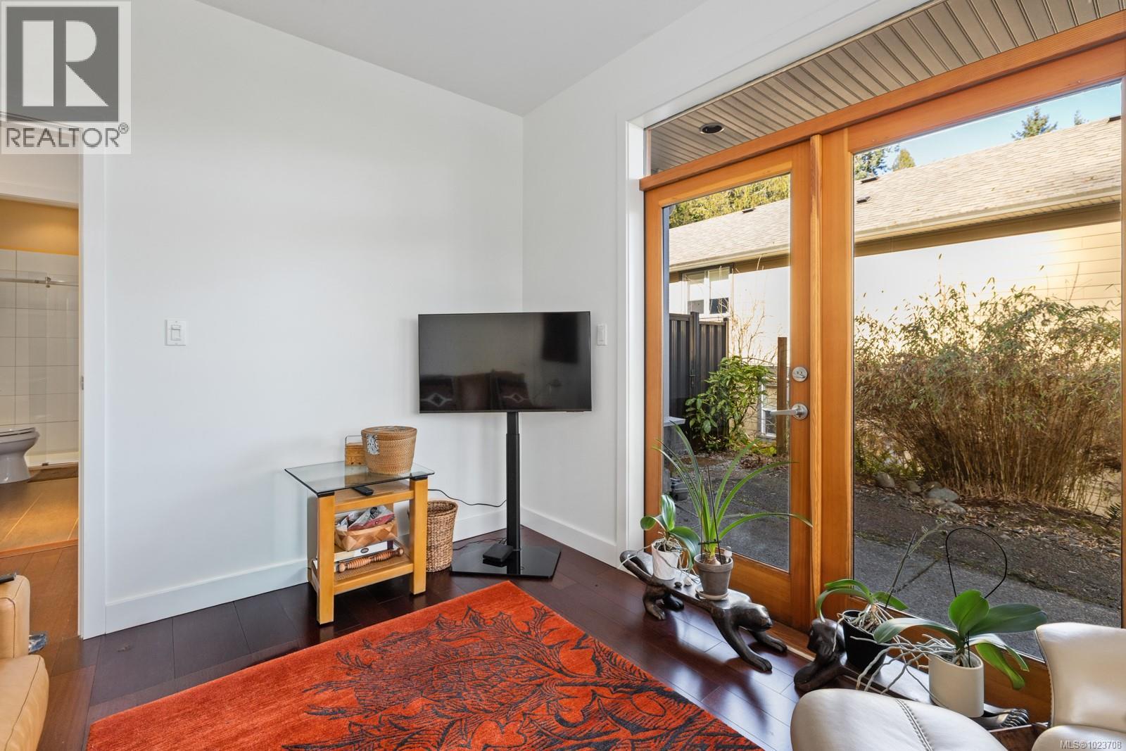 2598 Kinnoull Cres, Mill Bay