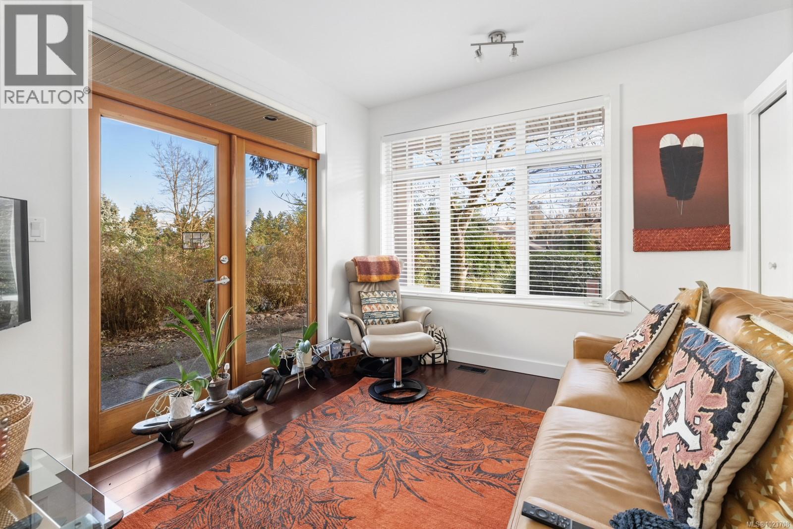 2598 Kinnoull Cres, Mill Bay