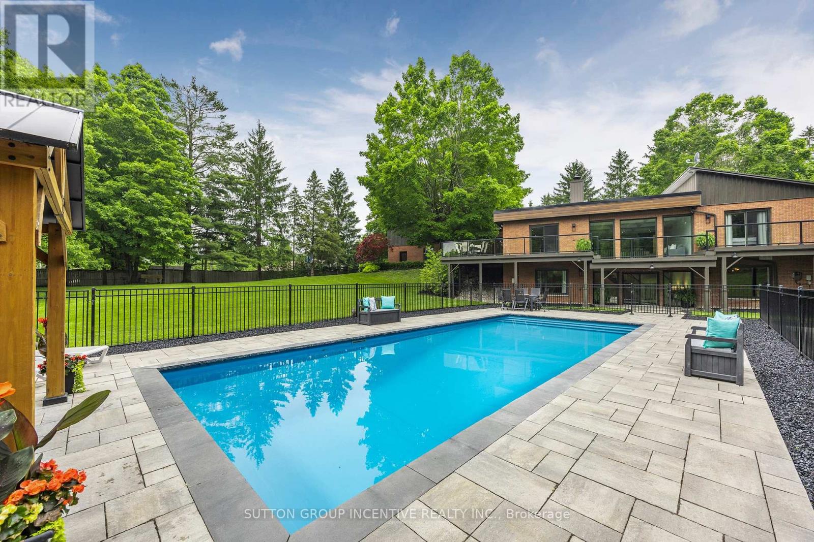 214 HICKORY LANE - 3