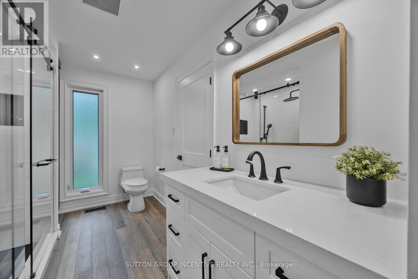 214 HICKORY LANE - 32