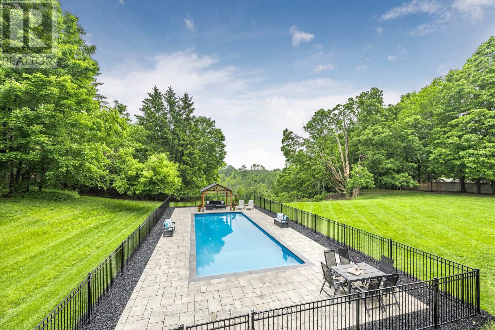 214 HICKORY LANE - 4