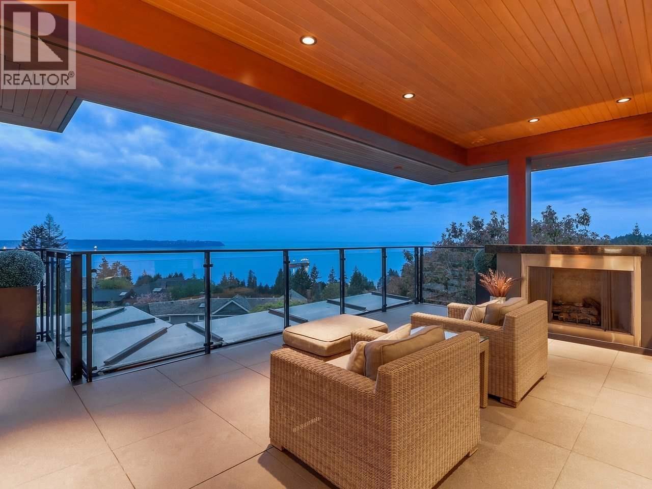 4308 ROCKRIDGE ROAD, West Vancouver