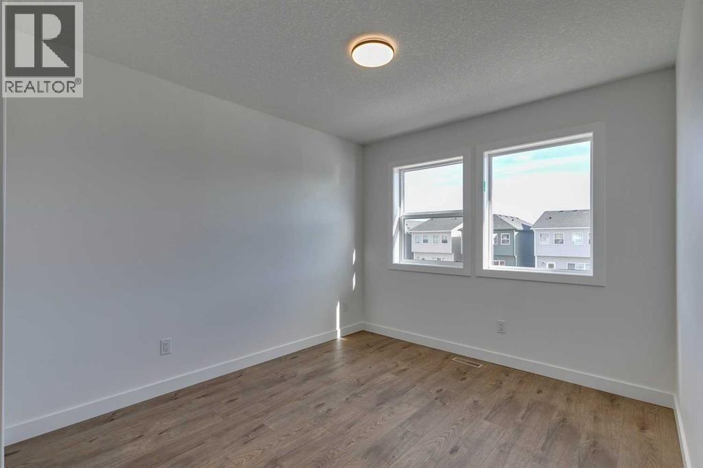 Single Family House for Sale in  Rangeview Street SE Rangeview Calgary 