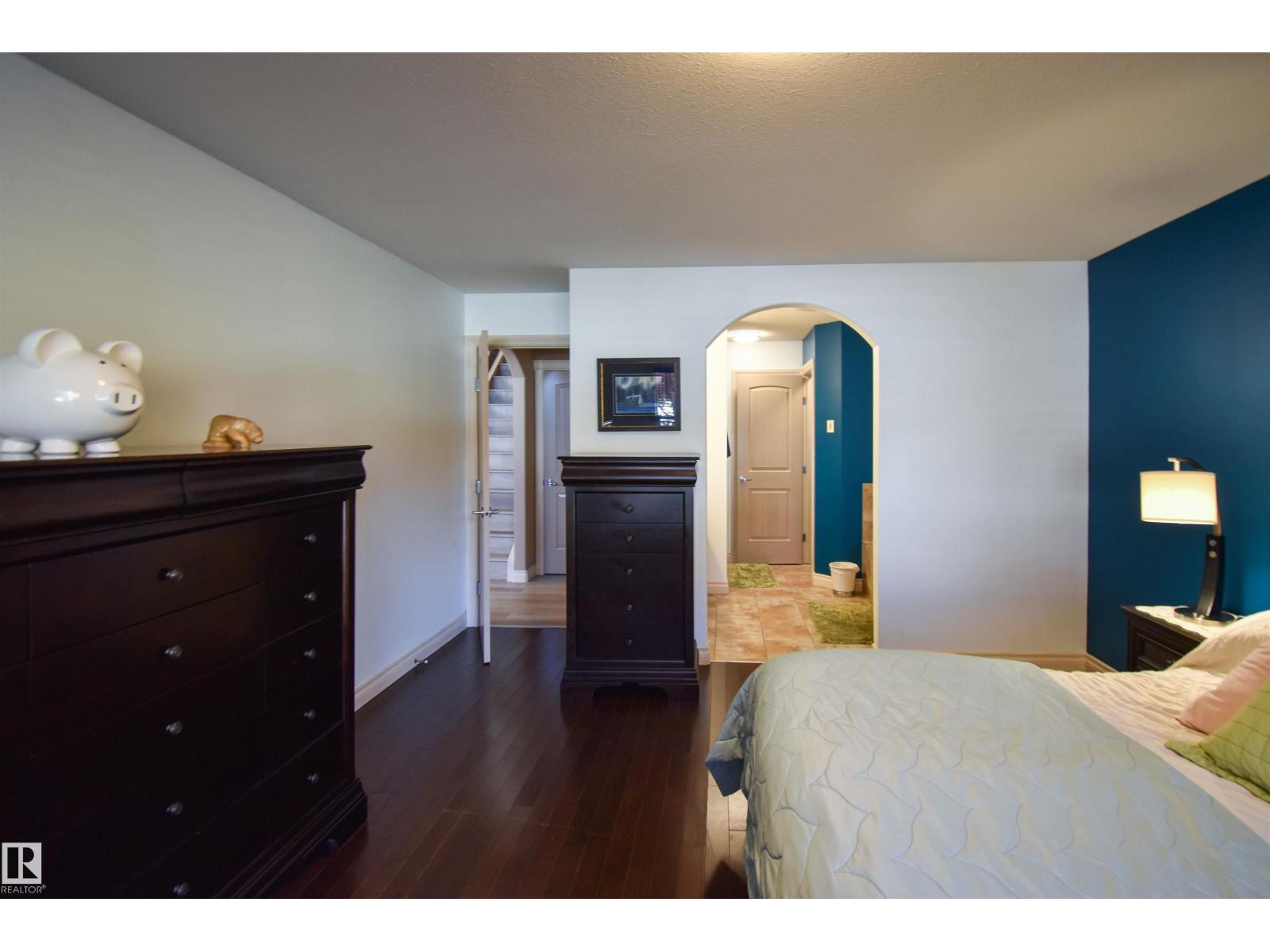 
          62 Linkside BV
            <br/>
            <span>Spruce Grove</span>
            , 
            <span>AB</span>
             <span>T7X4A6</span>
         - Photo 37