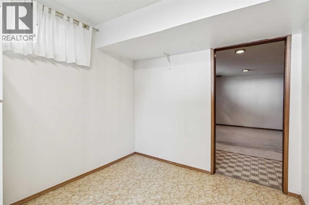 Single Family House Bungalow for Sale in  Huntridge Road NE Huntington Hills Calgary 