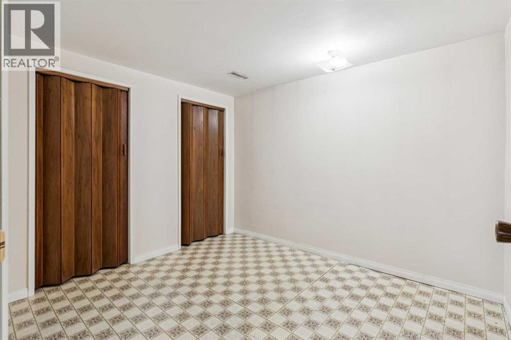 Single Family House Bungalow for Sale in  Huntridge Road NE Huntington Hills Calgary 