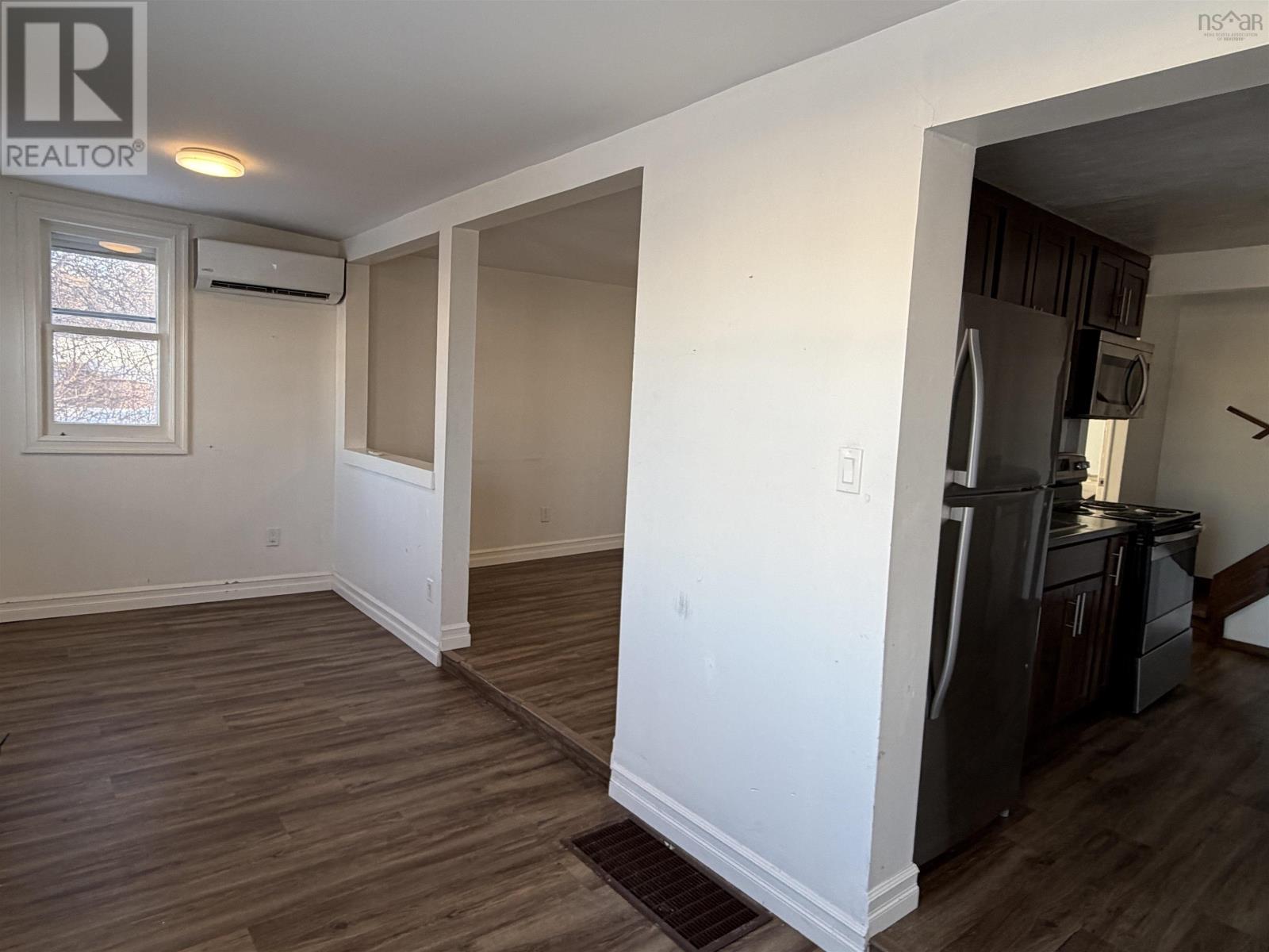 Property 7 of 27 of 250 North Main Street