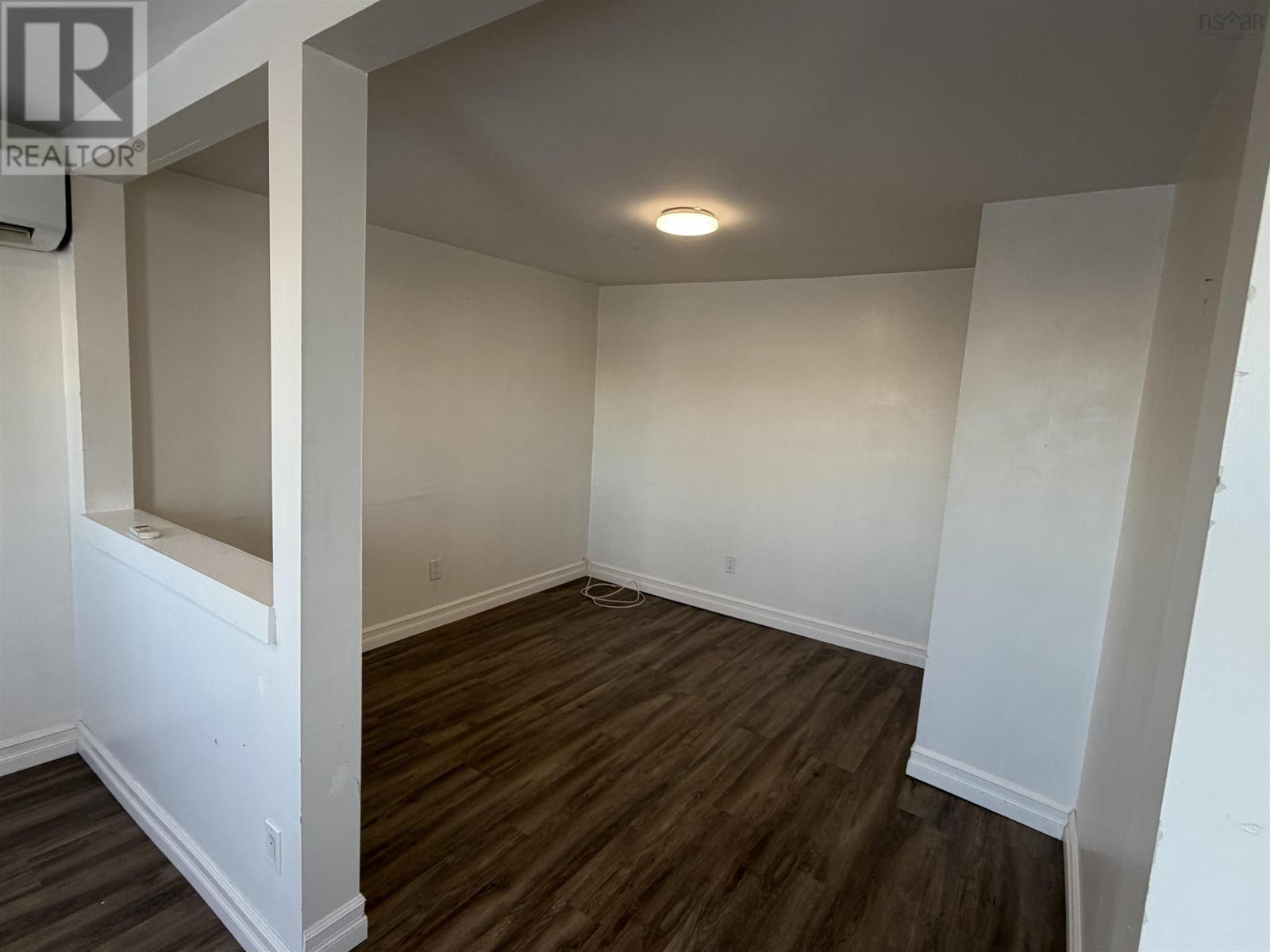 Property 5 of 27 of 250 North Main Street