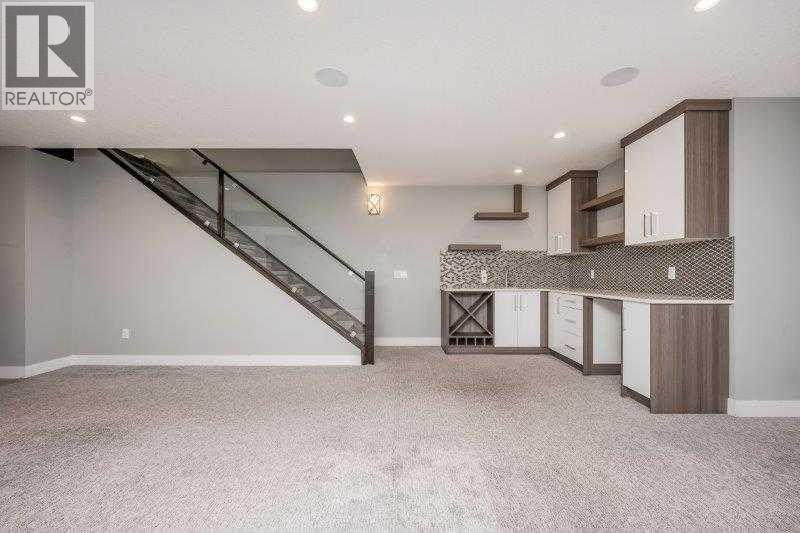 Single Family House for Sale in   Avenue NW Tuxedo Park Calgary 