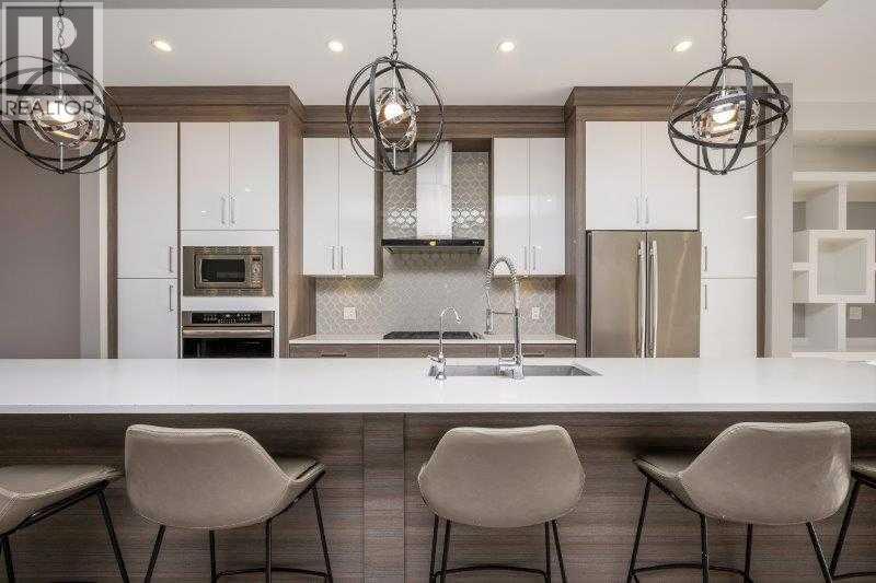 Single Family House for Sale in   Avenue NW Tuxedo Park Calgary 