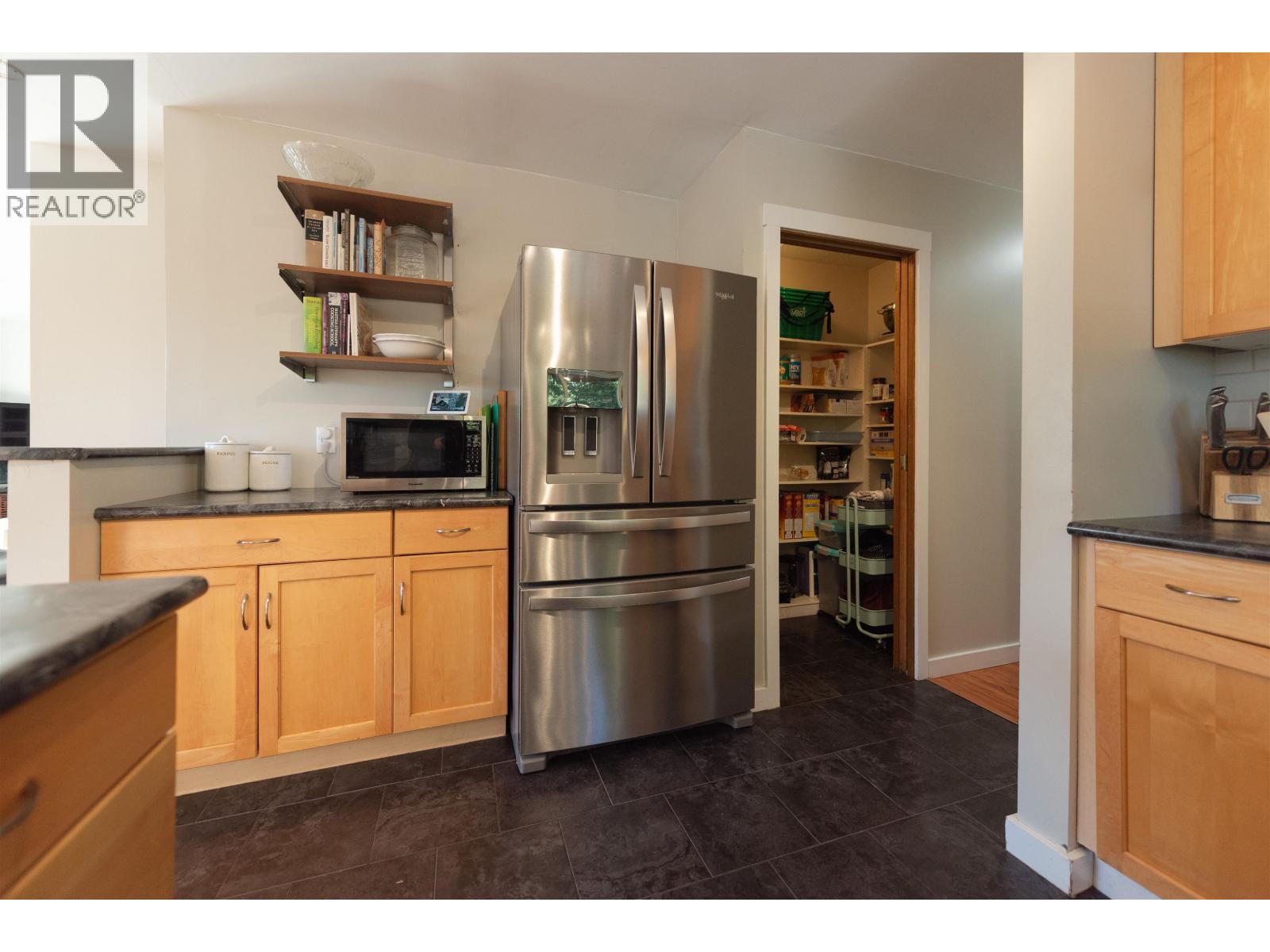 7862 EAGLE DRIVE, Halfmoon Bay