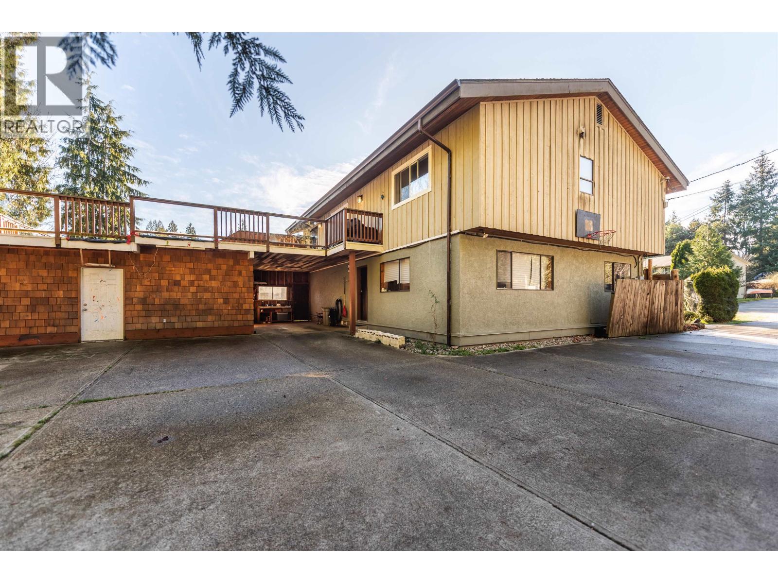 7862 EAGLE DRIVE, Halfmoon Bay