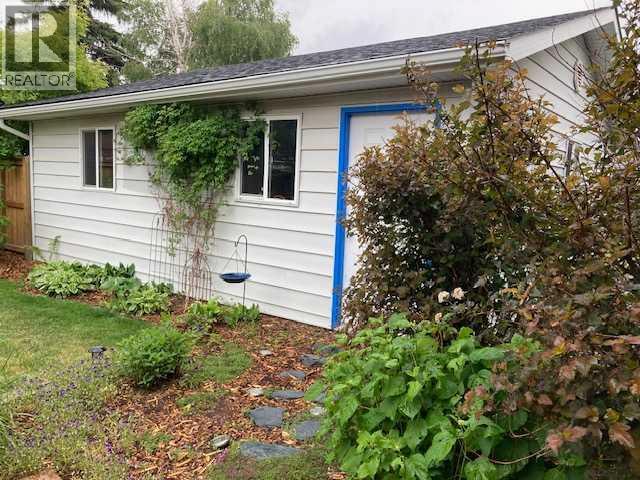 Single Family House Bungalow for Sale in  Mountain Place Rosemont Okotoks 