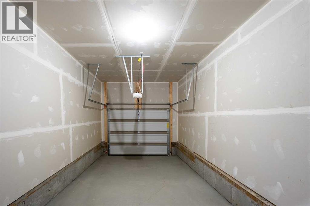 Single Family House for Sale in   st Street SW Springbank Hill Calgary 