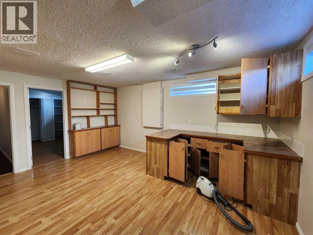 Single Family House for Sale in  Harvest Rose Circle NE Harvest Hills Calgary 