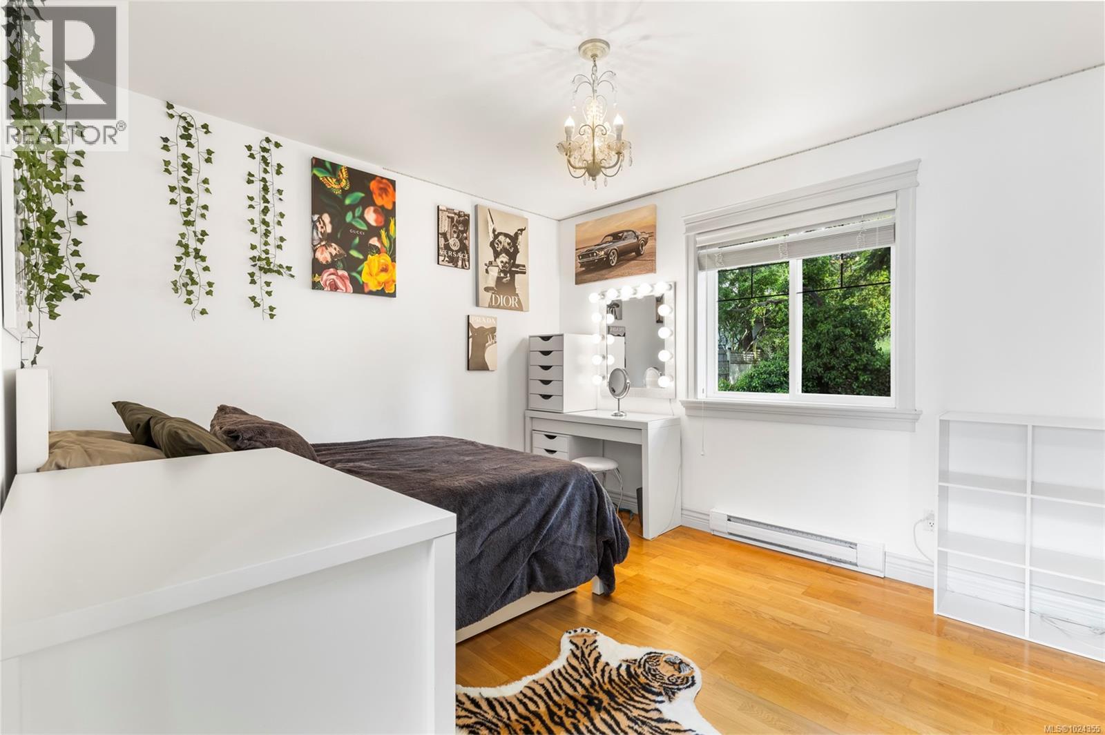  3927 Druce Lane, Saanich