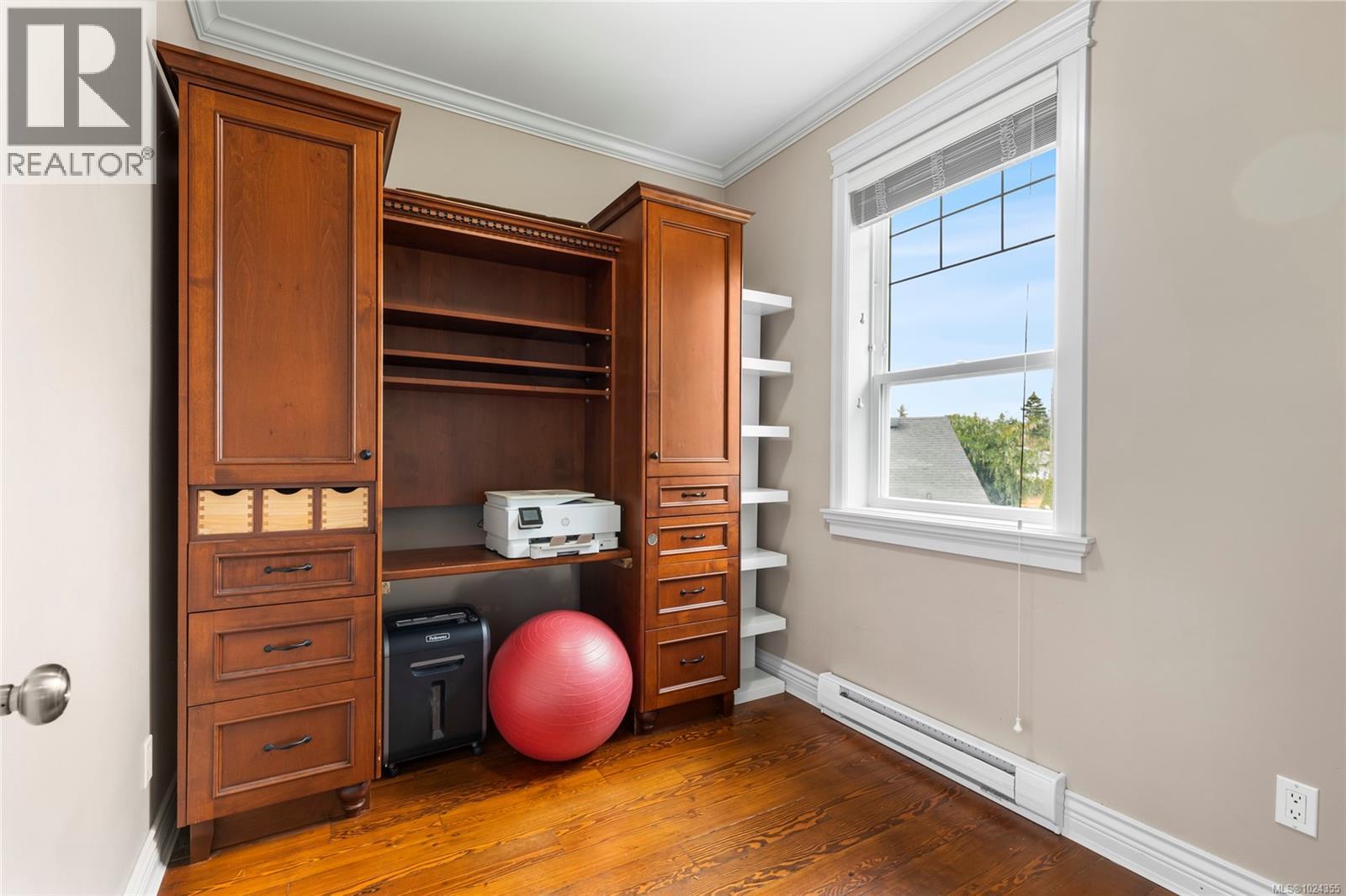  3927 Druce Lane, Saanich