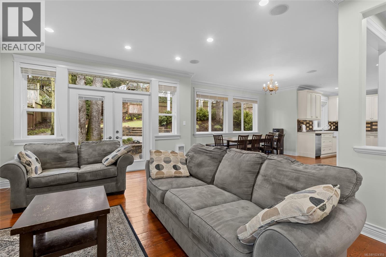  3927 Druce Lane, Saanich