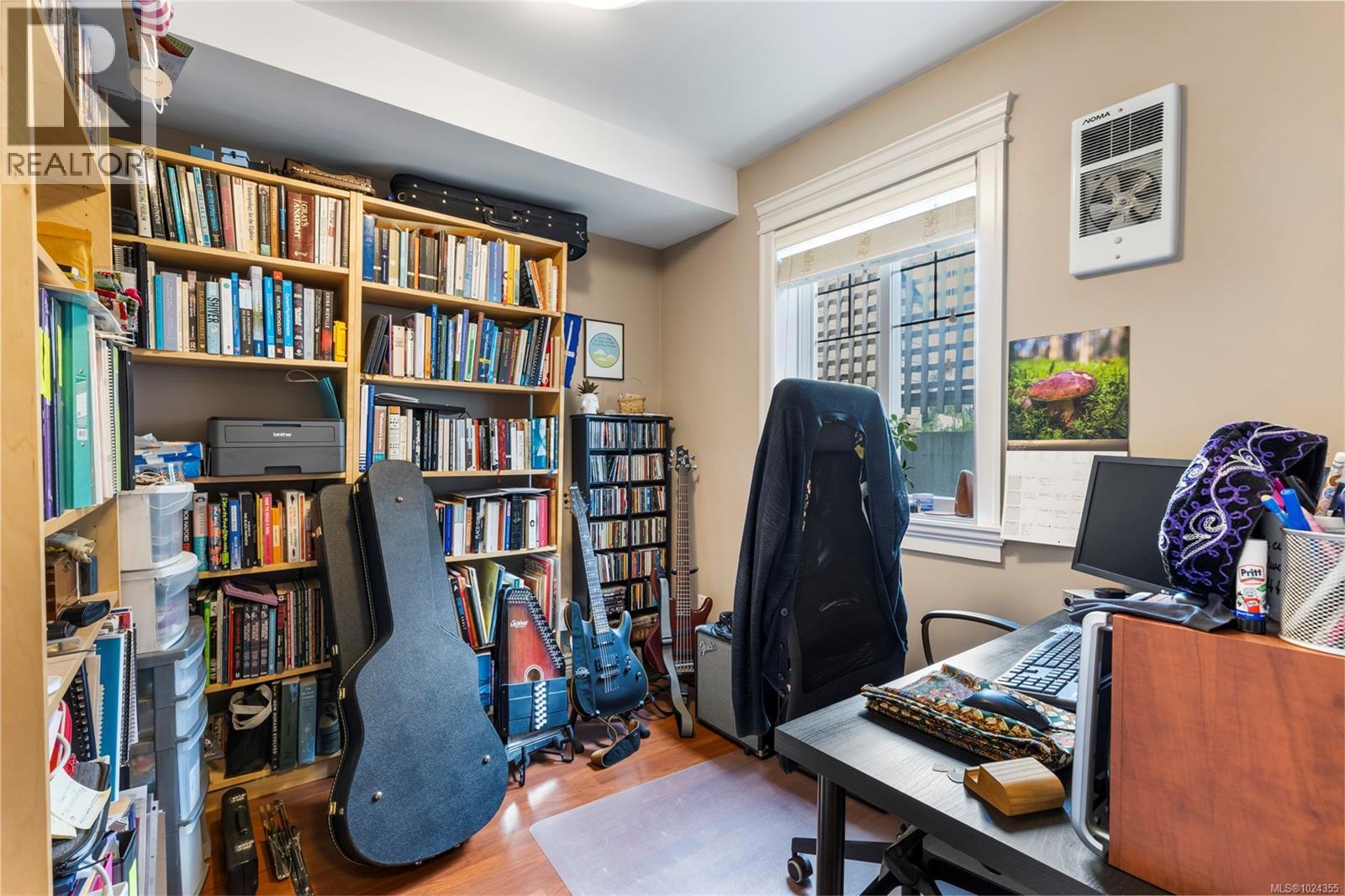  3927 Druce Lane, Saanich